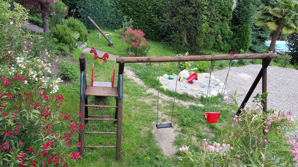 Pension Weinberg Riffian Exterior foto